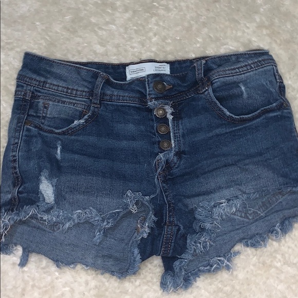 Ardene Jean shorts - Picture 1 of 2